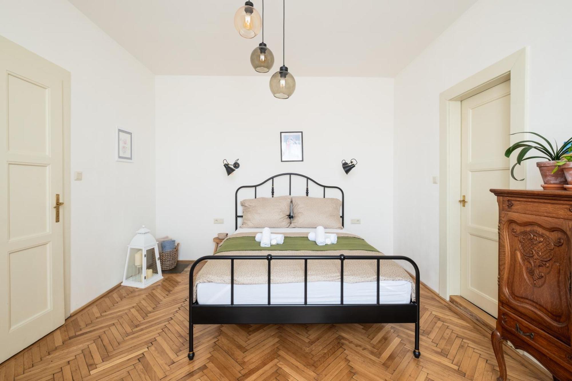 Romantic Apartment In The City Centre Banská Štiavnica Kültér fotó