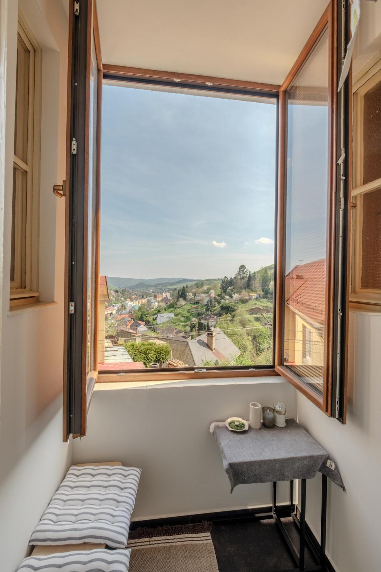 Romantic Apartment In The City Centre Banská Štiavnica Kültér fotó